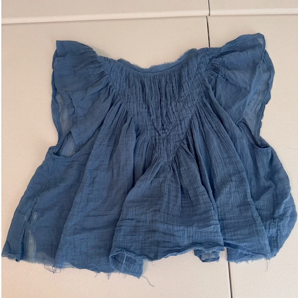 Free People FP One Blue Gauze Pleated Flutter Sleeve Boho Blouse Top Medium pp